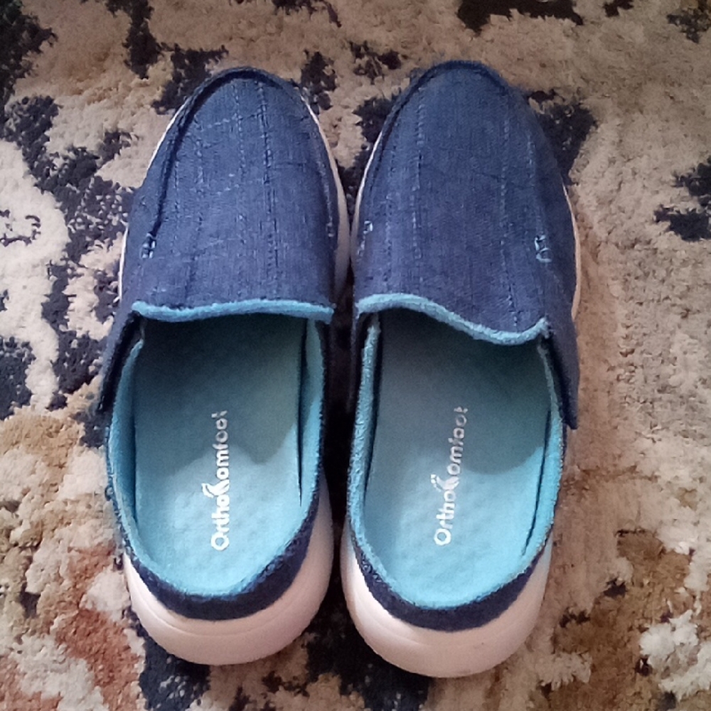 Orthofeet Women’s Navy Slip-On Comfort Loafers